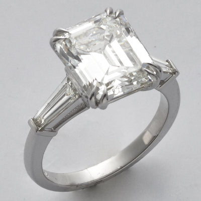 18KW 5.68CTW EMERALD CUT DIAMOND BRIDAL RING